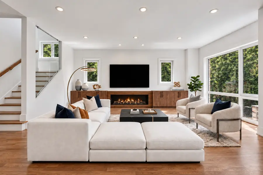 1006 E 41st Street, Chicago, IL 60653 - #2