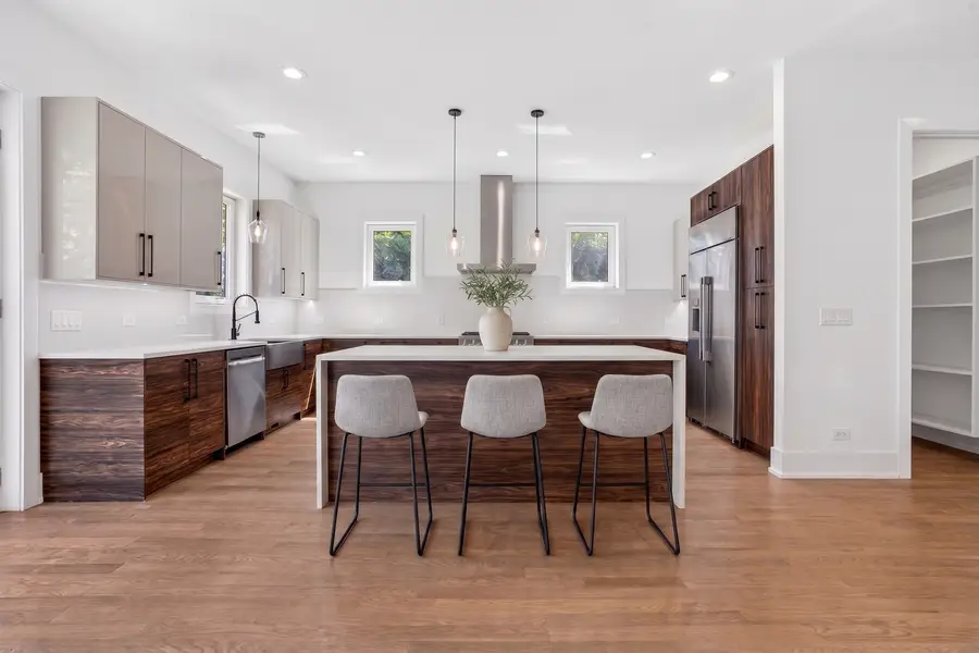 1006 E 41st Street, Chicago, IL 60653 - #3