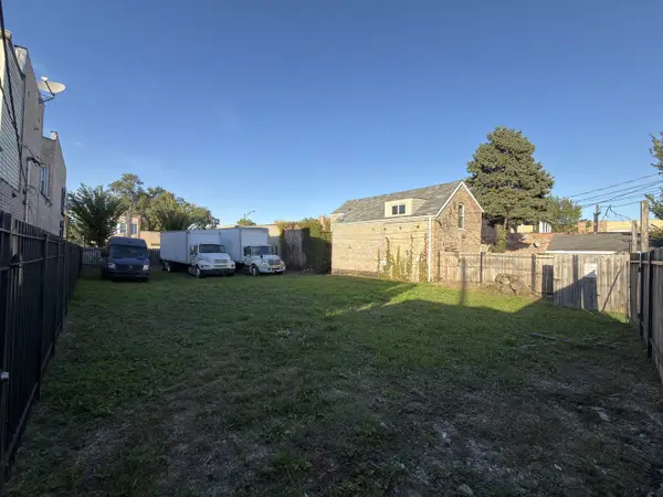 2449 W 71st Street, Chicago, IL 60629