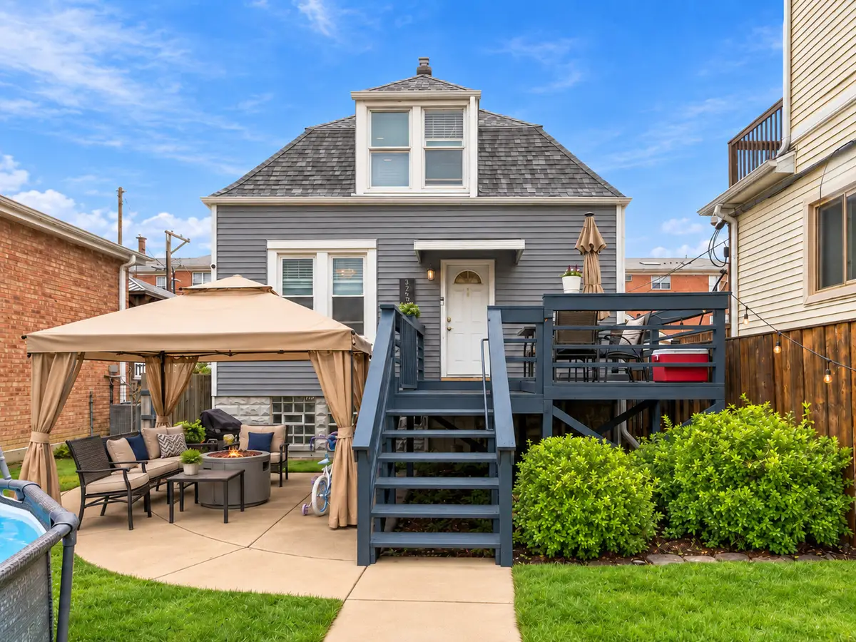 3252 N Neenah Avenue, Chicago, IL 60634 - #1