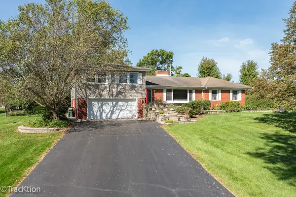 8102 Tennessee Avenue, Willowbrook, IL 60527