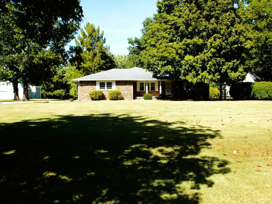 1747 State Route 161 Highway, Centralia, IL 62801 - #3