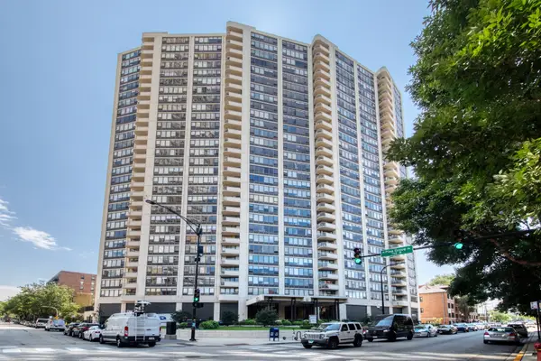 3930 N Pine Grove Avenue #2710, Chicago, IL 60613