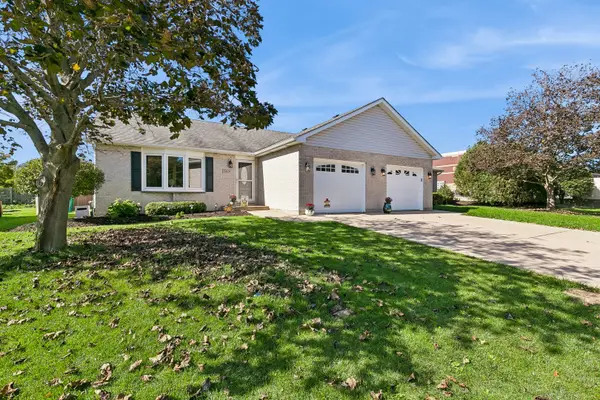 15629 W Waterford Lane, Manhattan, IL 60442