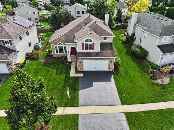 5450 Alexandria Drive, Lake In The Hills, IL 60156