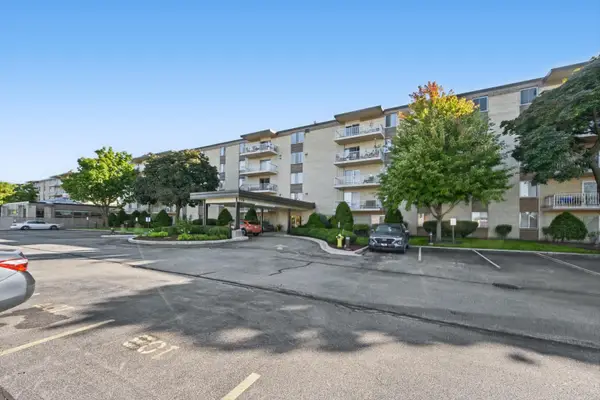 110 W Butterfield Road #310S, Elmhurst, IL 60126
