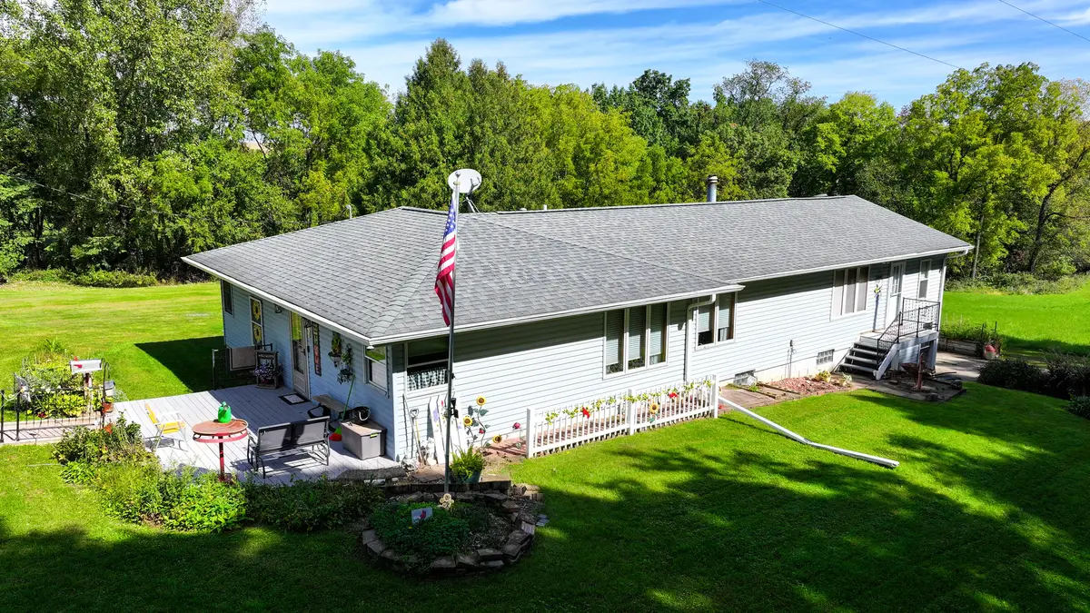 4616 110th Street, Sabula, IA 52070 - #1