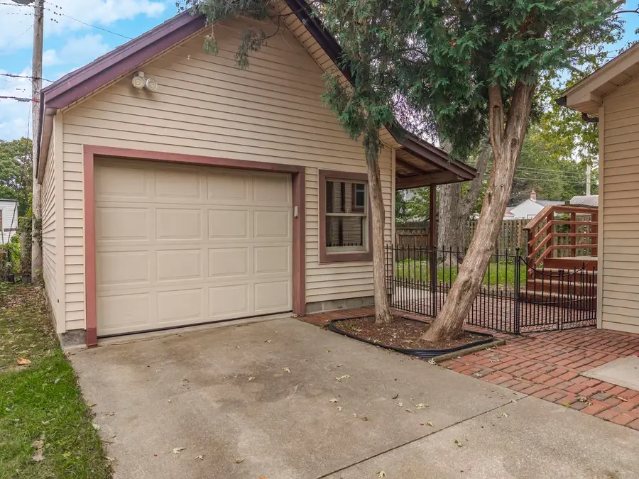 510 Kreitzer Avenue, Bloomington, IL 61701 - #2