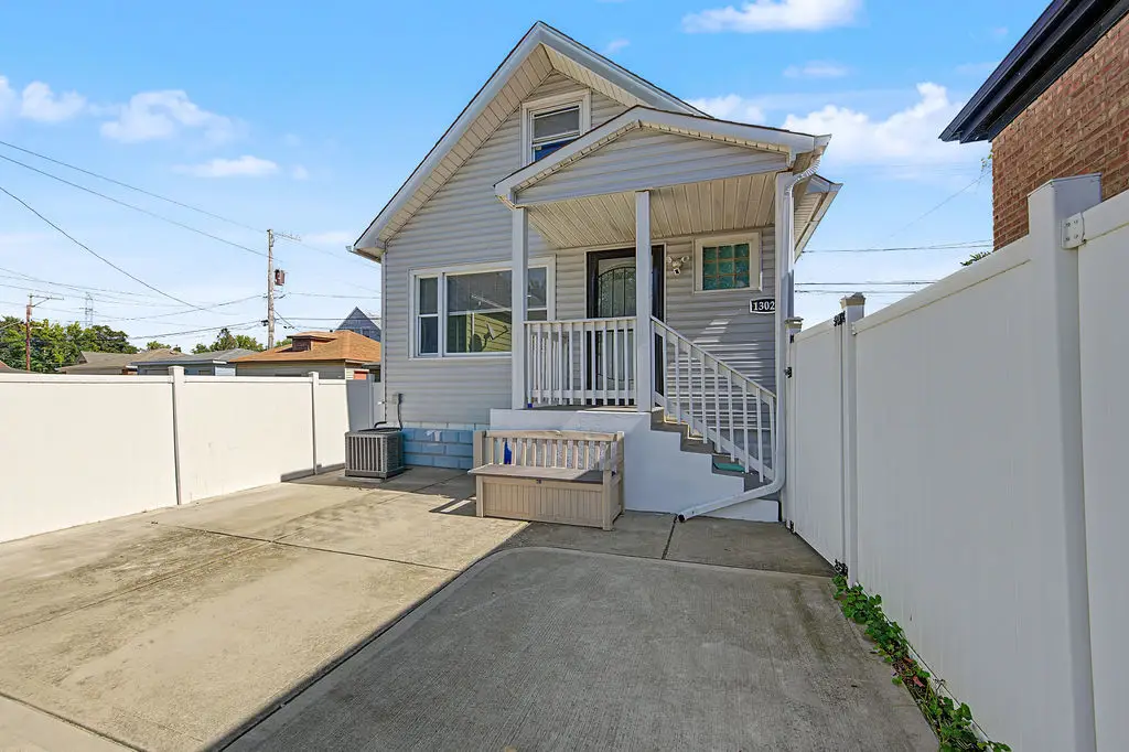 13029 S Houston Avenue, Chicago, IL 60633 - #1