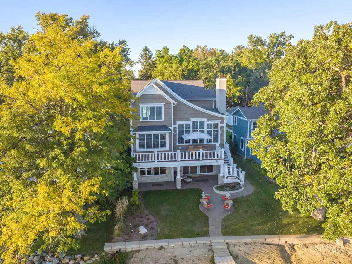 937 N Shore Drive, Crystal Lake, IL 60014 - #1