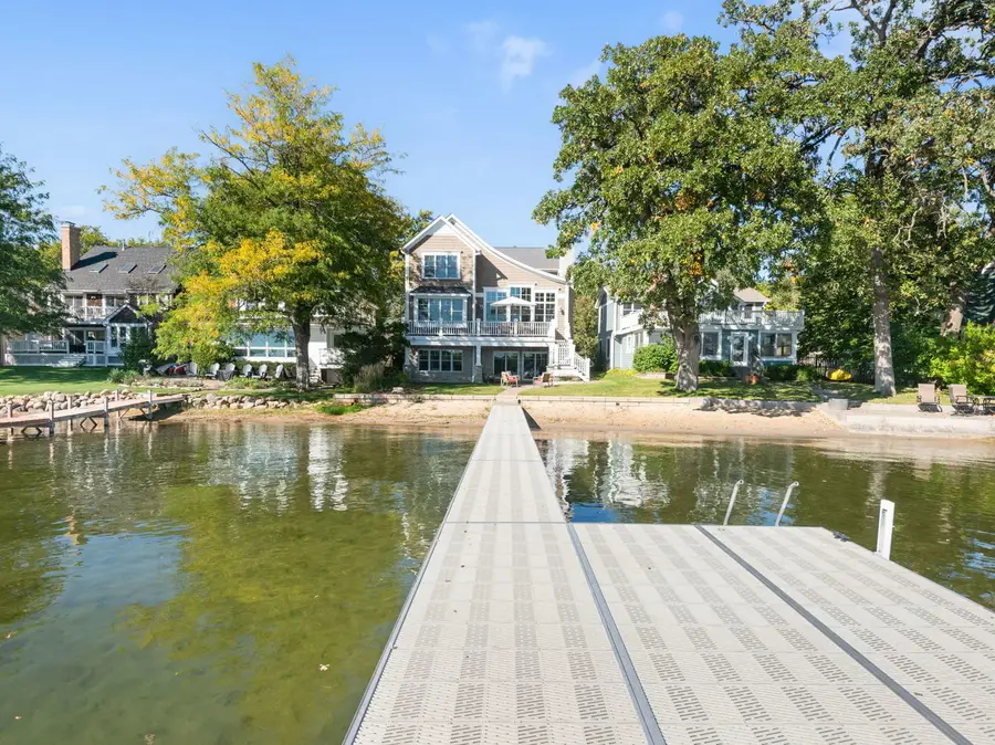 937 N Shore Drive, Crystal Lake, IL 60014 - #2
