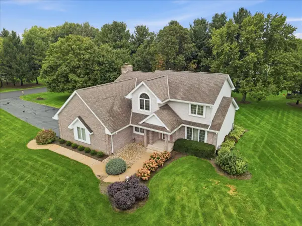 10373 Glen Abbey Close, Rockford, IL 61107