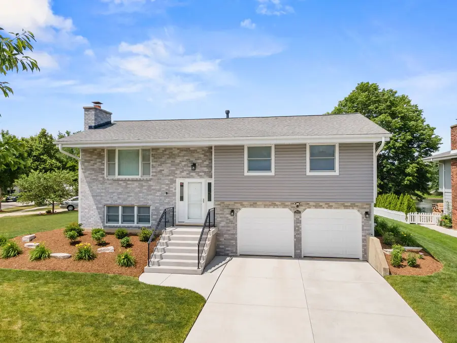 163 Bourne Lane, Bloomingdale, IL 60108 - #2