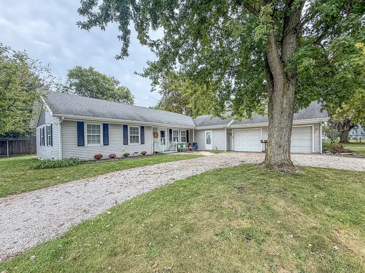 620 Walnut Street, Humboldt, IL 61931 - #1