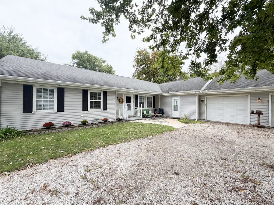 620 Walnut Street, Humboldt, IL 61931 - #2
