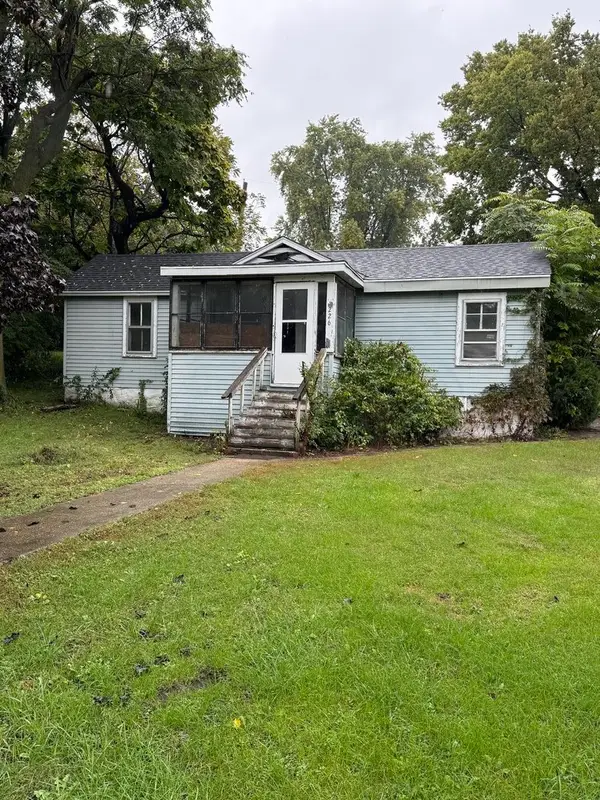 226 W Washington Street, Utica, IL 61373