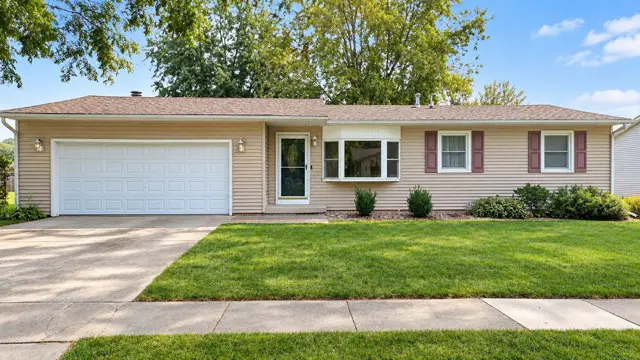 1102 S Center Street, Mahomet, IL 61853 - #1
