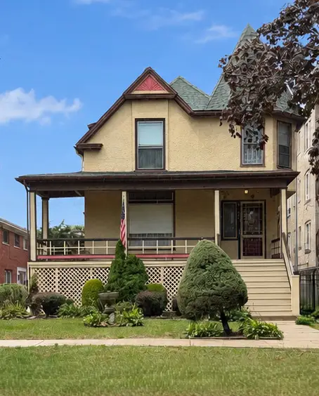 4122 N Kedvale Avenue, Chicago, IL 60641