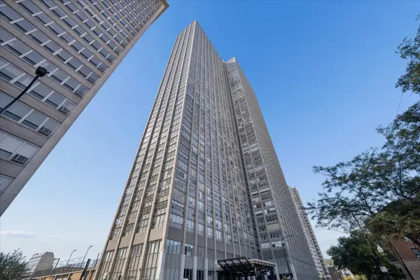 655 W Irving Park Road #502, Chicago, IL 60613
