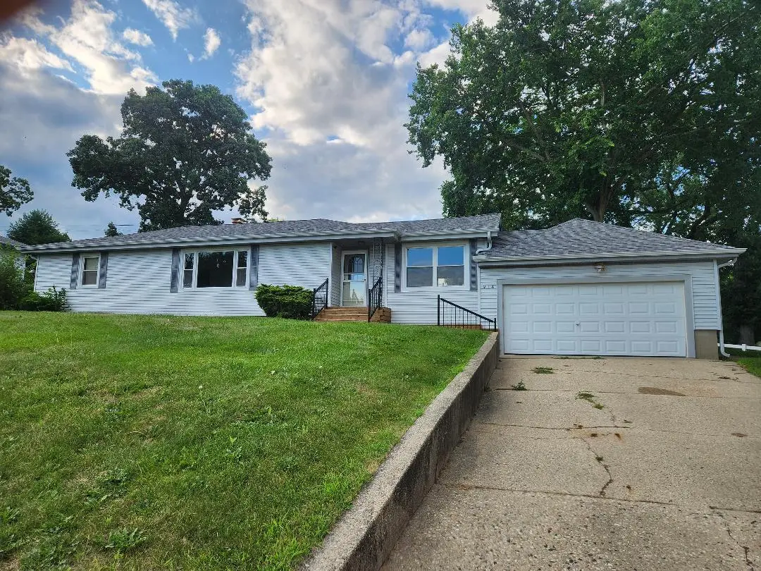 914 Oakleaf Avenue, McHenry, IL 60051 - #1