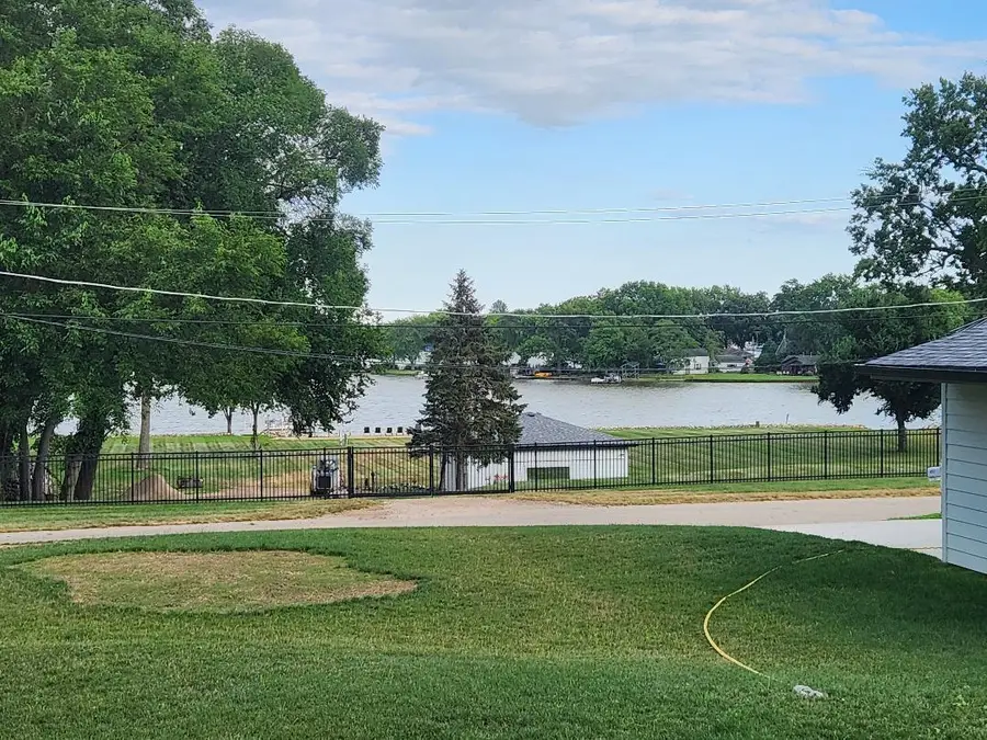 914 Oakleaf Avenue, McHenry, IL 60051 - #2
