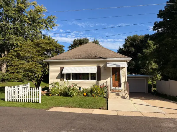 214 W Hennepin Street, Mark, IL 61340