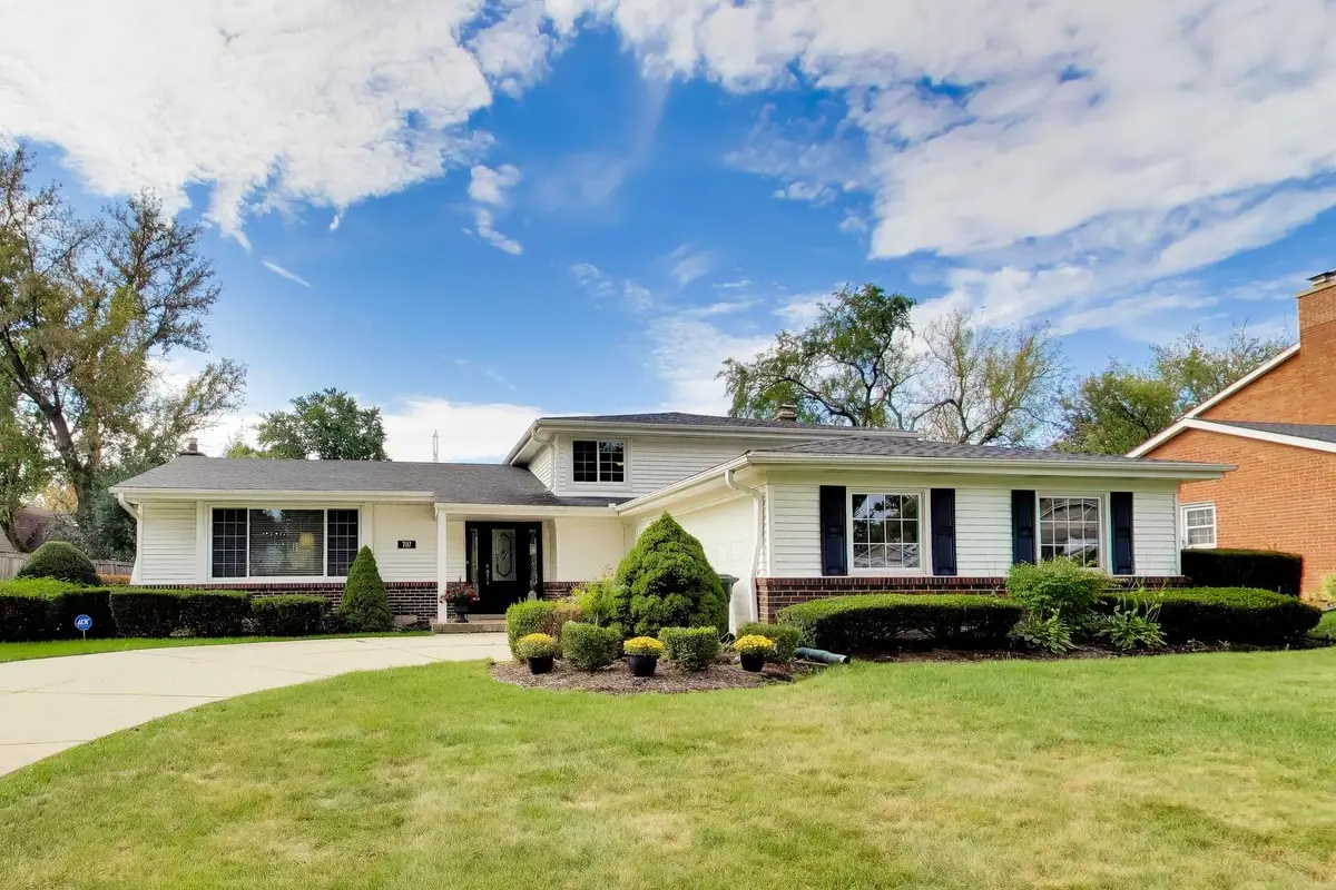 707 E Monterey Road, Palatine, IL 60074 - #1