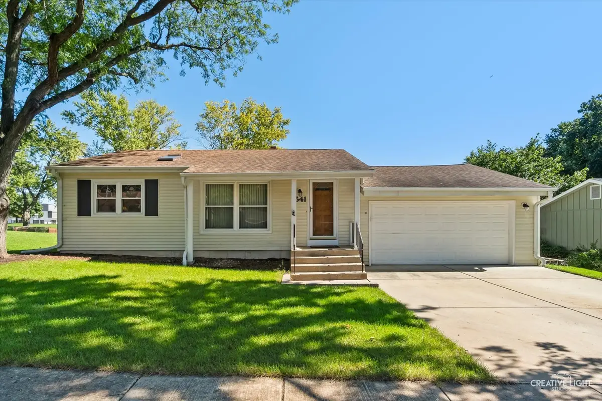 541 Dean Drive, South Elgin, IL 60177 - #1