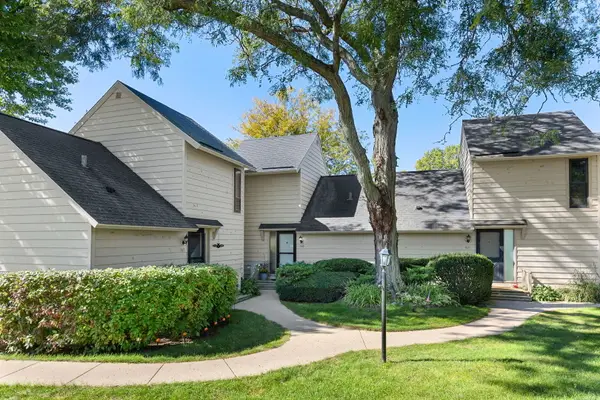 569 Dunham Road, Gurnee, IL 60031
