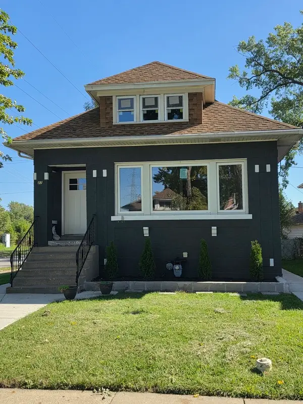 97 Bellwood Avenue, Bellwood, IL 60104