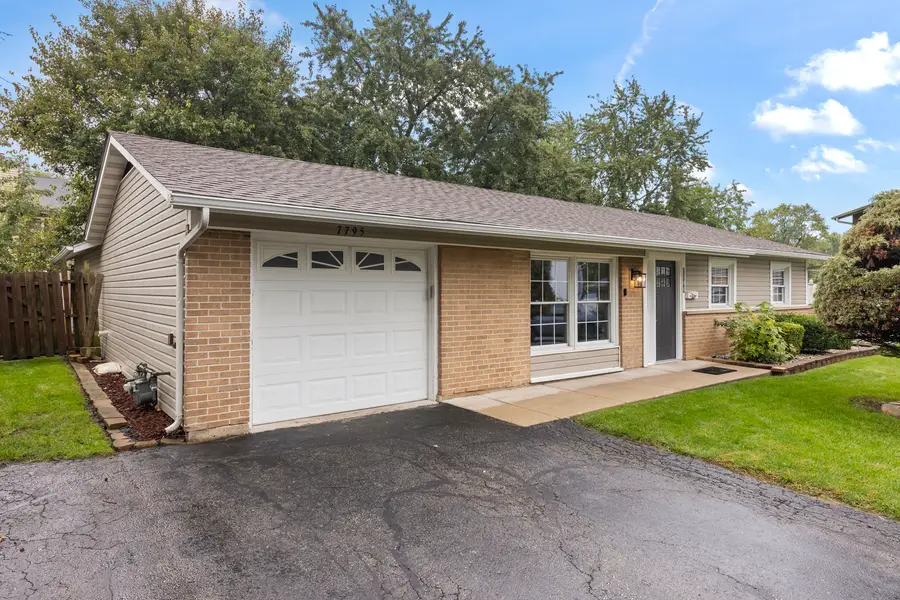7795 Sherwood Circle S, Hanover Park, IL 60133 - #2
