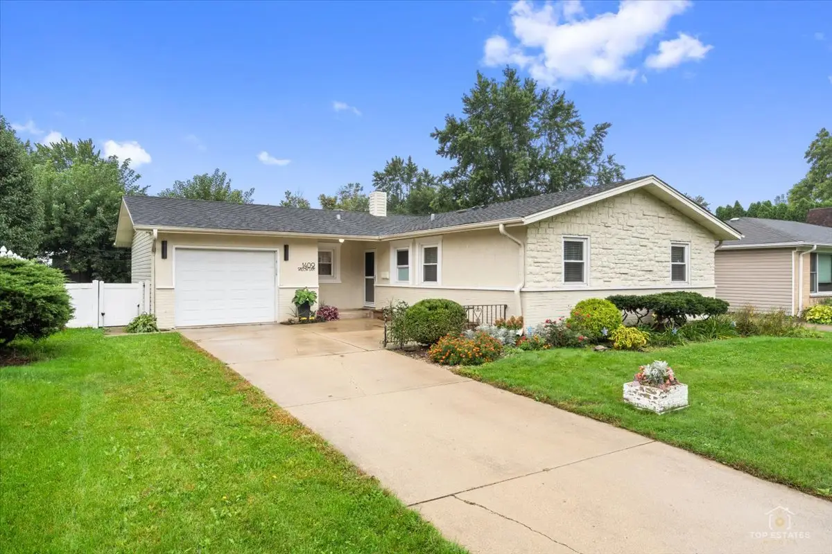 1409 W Willow Lane, Mount Prospect, IL 60056 - #1