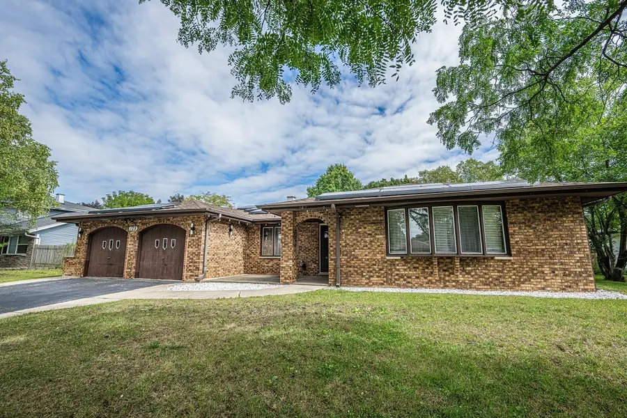 129 Millis Lane, Schaumburg, IL 60193 - #2