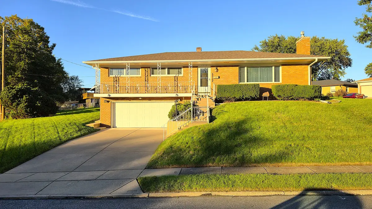2214 W Hayes Street, Davenport, IA 52804 - #1