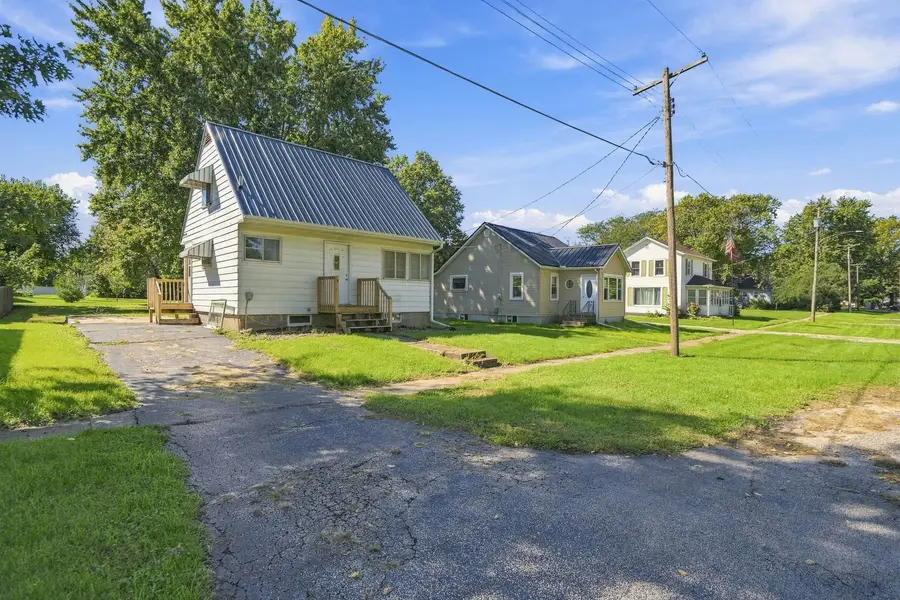 303 W Main Street, Atkinson, IL 61235 - #3