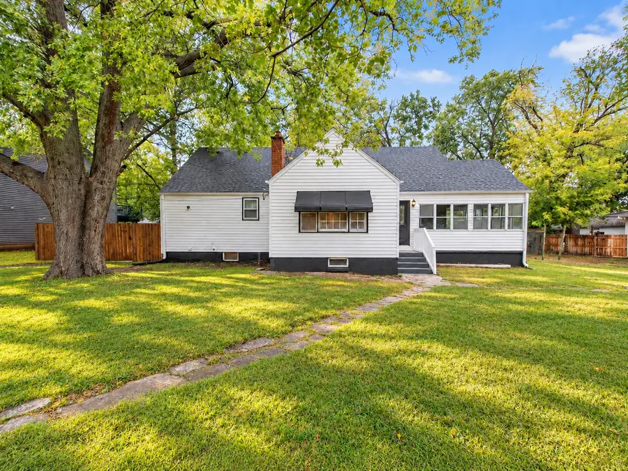 1414 Yale Avenue, Zion, IL 60099 - #3