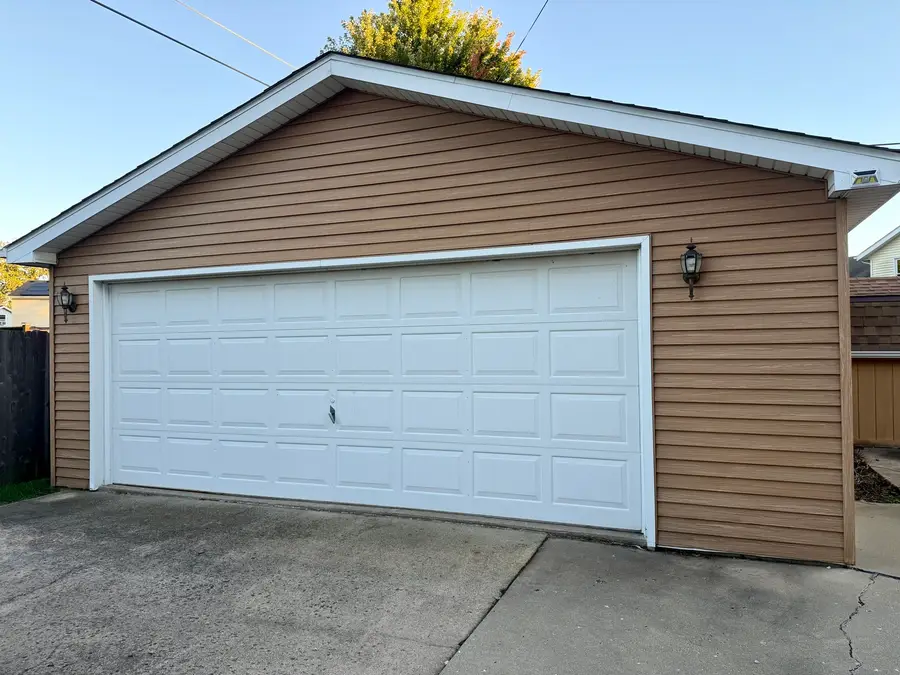 1101 4h Road, Ottawa, IL 61350 - #3