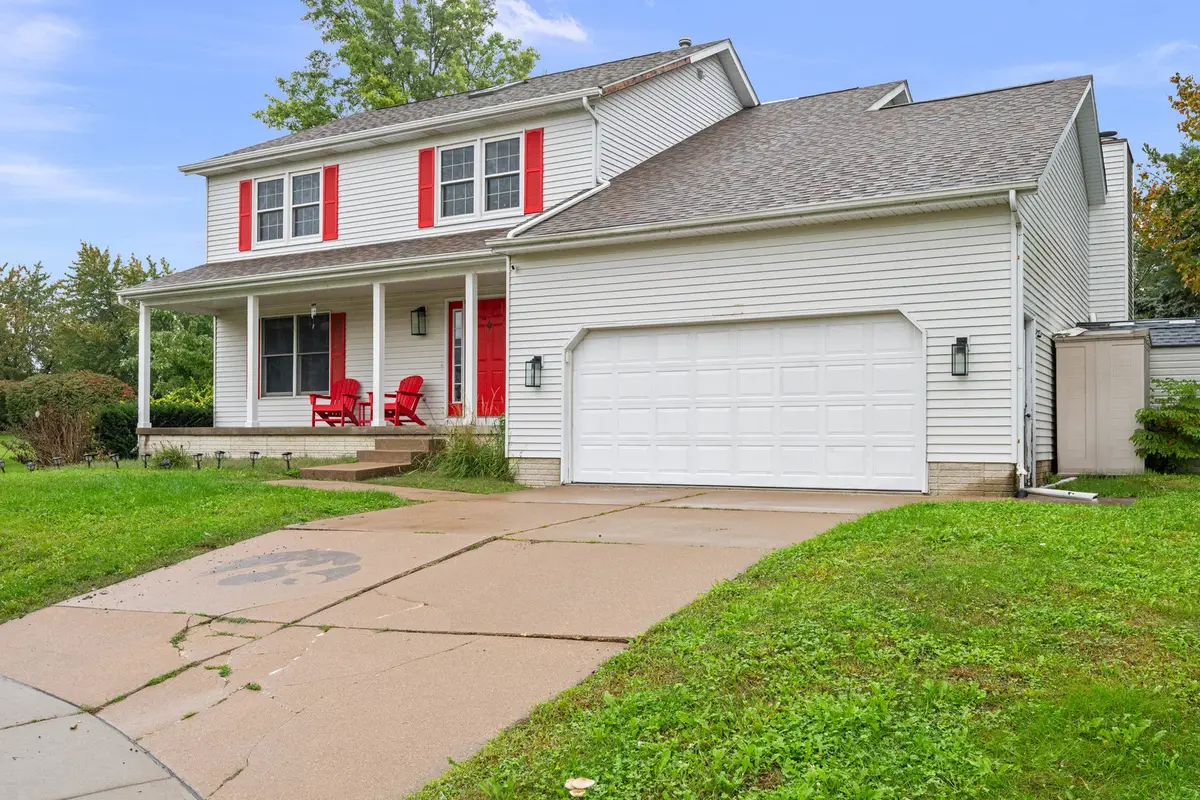 4843 Kynnelworth Drive, Bettendorf, IA 52722 - #1