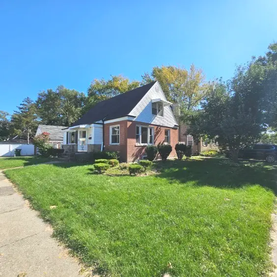 1501 Manchester Avenue, Westchester, IL 60154
