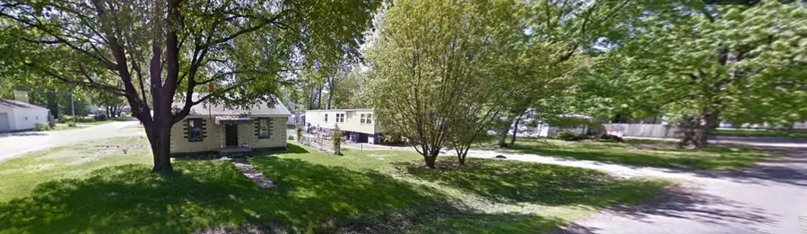 1613 S Central Avenue, Paris, IL 61944 - #2