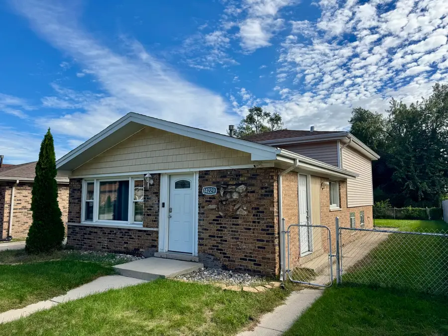 14229 S Saginaw Avenue, Burnham, IL 60633 - #3
