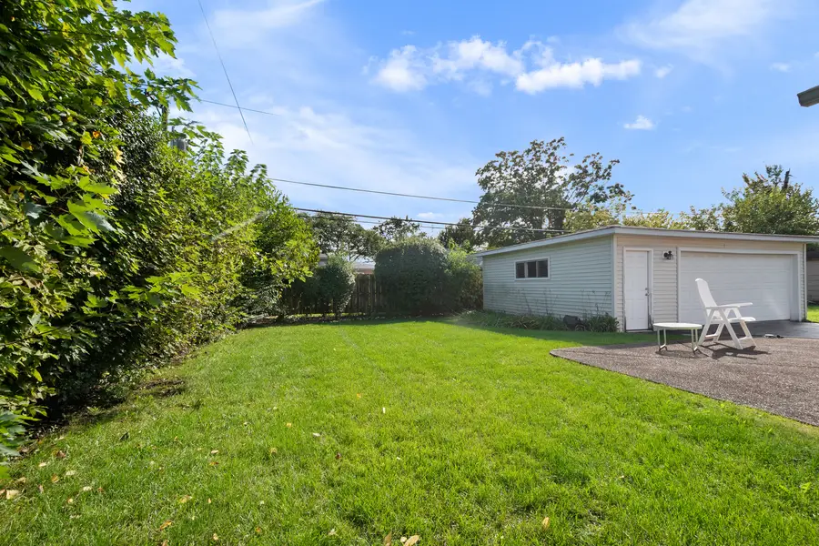 9429 Ozark Avenue, Morton Grove, IL 60053 - #3