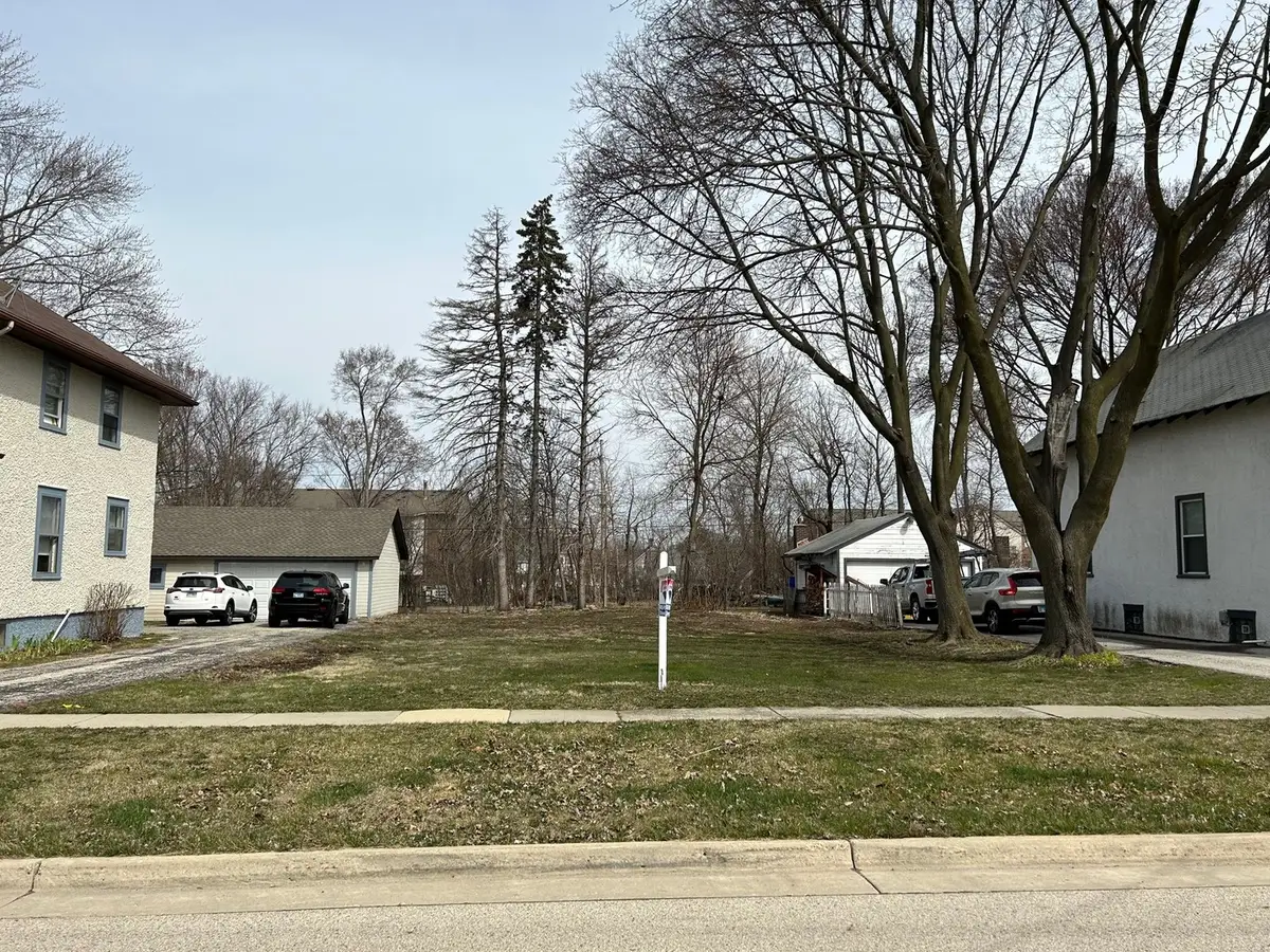 0 E Sunnyside Avenue, Libertyville, IL 60048 - #1