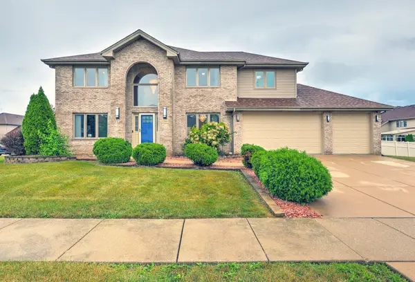 22991 Farm Trace Drive, Richton Park, IL 60471