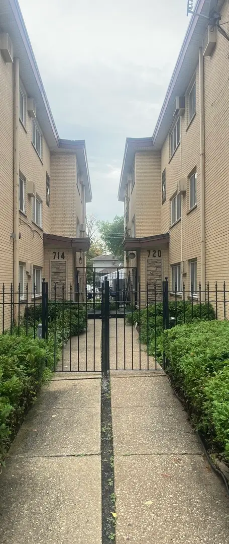 720 N Austin Boulevard #2SW, Oak Park, IL 60302 - #1
