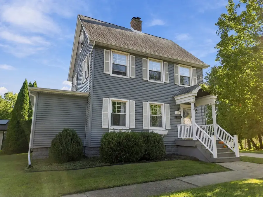 314 E Morgan Street, Dixon, IL 61021 - #2