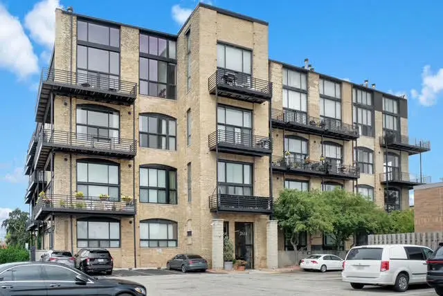 2614 N Clybourn Avenue #106, Chicago, IL 60614 - #1