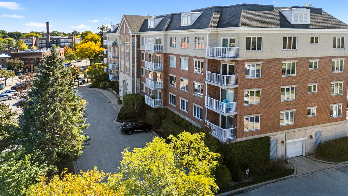 14 S Ashland Avenue #204, La Grange, IL 60525 - #1