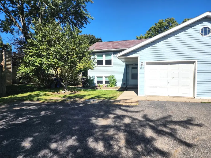 903 E Liberty Street, Wauconda, IL 60084 - #2
