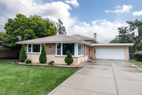 913 E 166th Street, South Holland, IL 60473